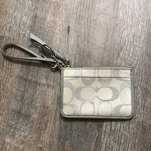 small coach wallet w/ wristlet option